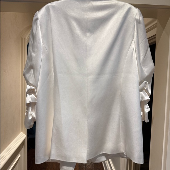 Cinq à Sept Shimmering White Blazer - Picture 3 of 3